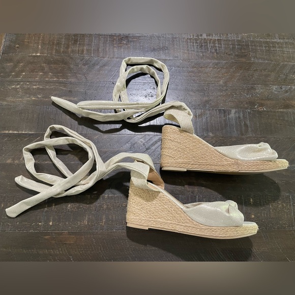 David Isaac Espadrille Ankle Tie Wedge Sandals with Gold Shimmer Sz 8 - Picture 2 of 9